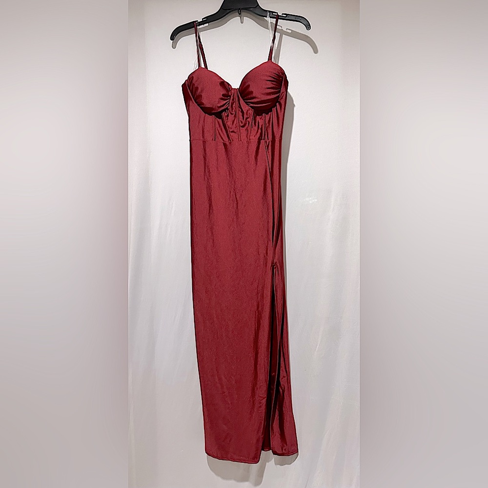 E.L.H. Studio Women’s Elegant Burgundy Maxi Split Dress - Size L